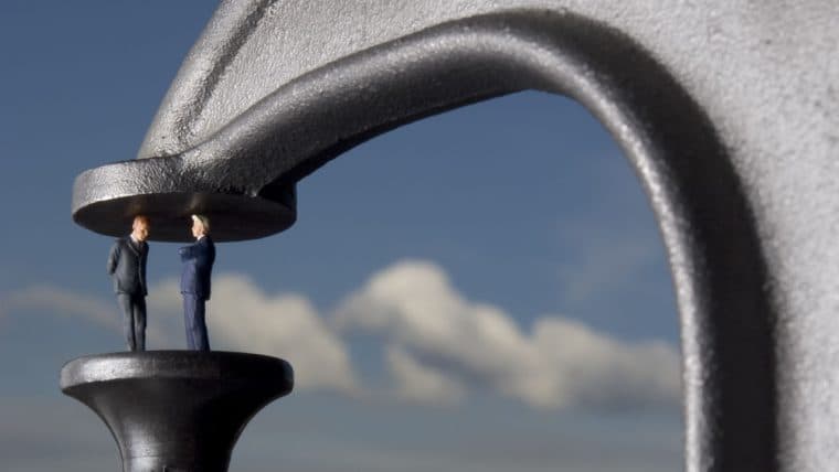 Fin de una Era: CZ Se Retira, la SEC Nombra Más 'Valores', mientras la Cruzada Cripto de EE.UU. Continua — Resumen Semanal