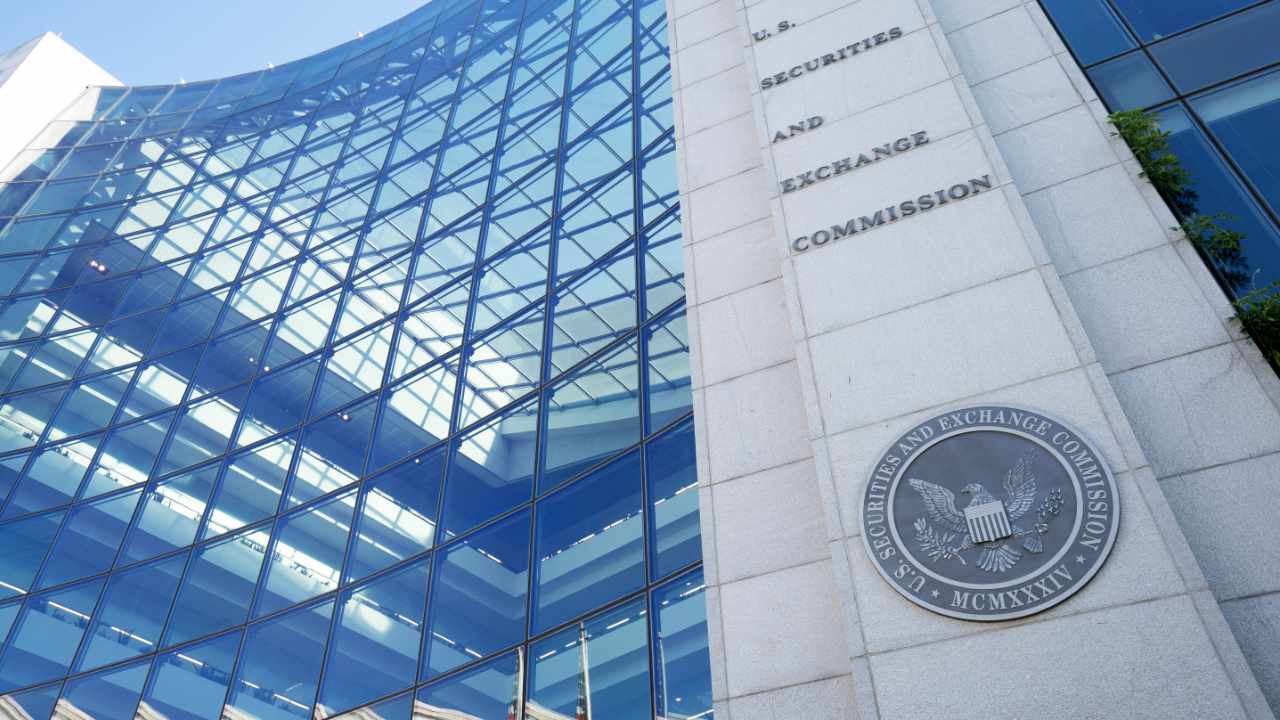 SEC Scores 'Huge Victory' in Binance-DOJ Settlements, Former SEC Official Says