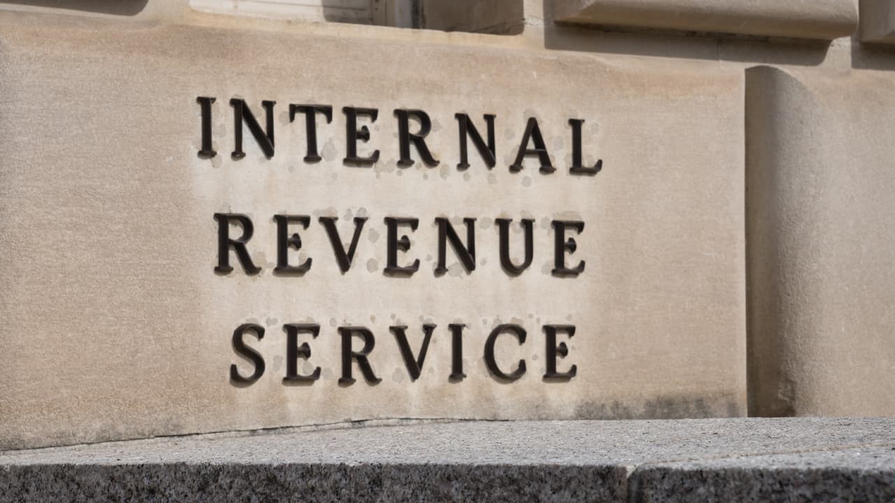 Circle Informa a los Clientes de la Investigación del IRS sobre Transacciones Anuales de $20K