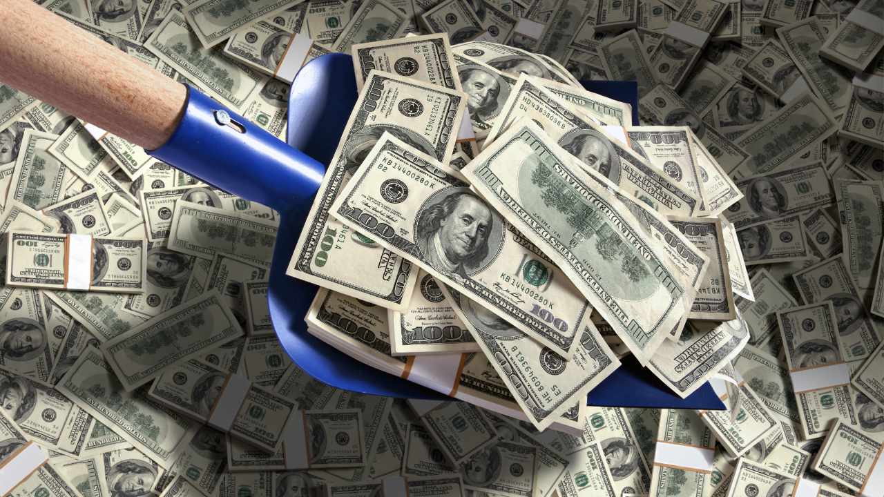 Autor de "Padre Rico, Padre Pobre", Robert Kiyosaki, comparte cómo hizo la mayor parte de su dinero