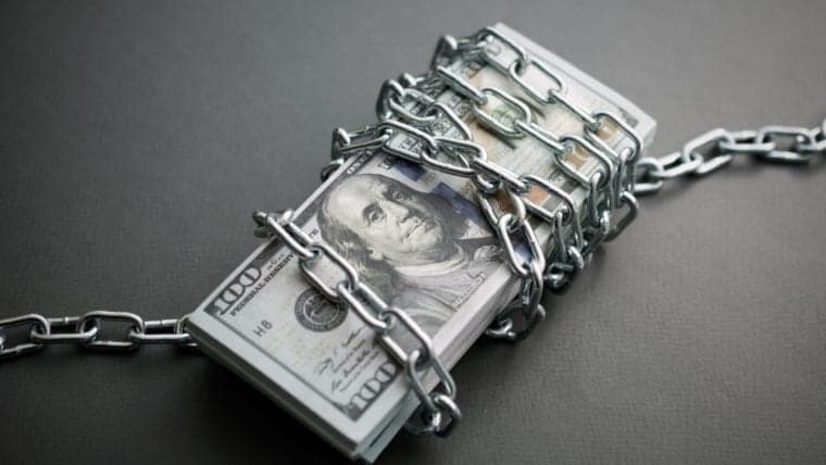 La police néo-zélandaise saisit des biens immobiliers et de l'argent appartenant à un ancien espion luxembourgeois en fuite et conseiller Onecoin