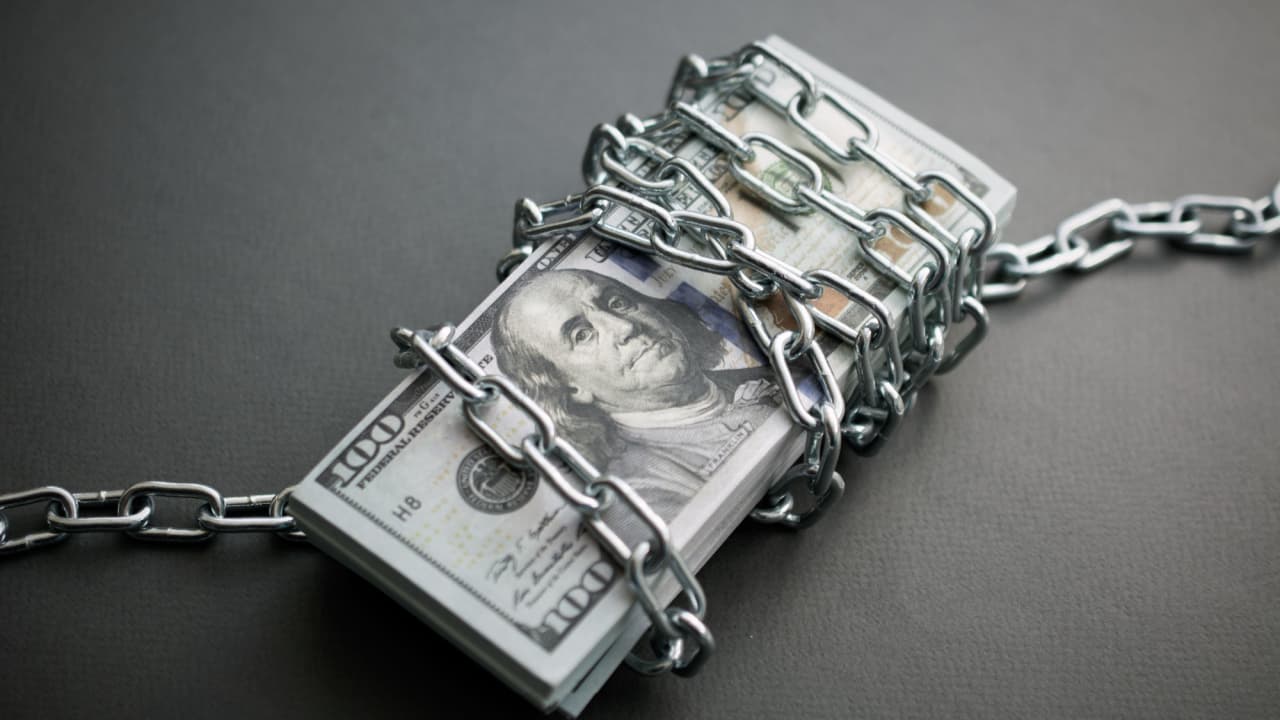 Neuseeland Polizei beschlagnahmt Wohnimmobilien und Bargeld im Eigentum des flüchtigen ehemaligen Luxemburg-Spions und Onecoin-Beraters