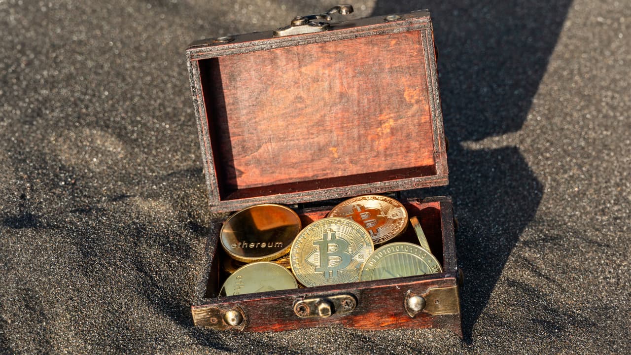 1.210 'Schlafende Bitcoins' von 2016 regen sich nach Jahren der Inaktivität, nach den mysteriösen Bewegungen des Vortages