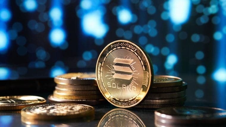 Solana Mobile's Chapter 2 Reaches 100K Preorders, Guarantees Production