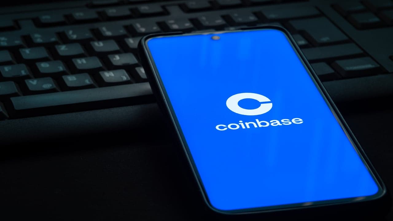 Richter lehnt Coinbase Abweisungsantrag ab; CEO lobt Sieg für Wallets zur Selbstverwahrung