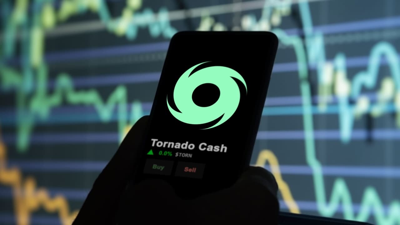 Les procureurs néerlandais auraient inculpé un développeur de Tornado Cash pour blanchiment d'argent