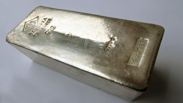 Bitcoins steigender Wert übertrifft den globalen Silbermarkt in historischem Vor-Halving-Anstieg