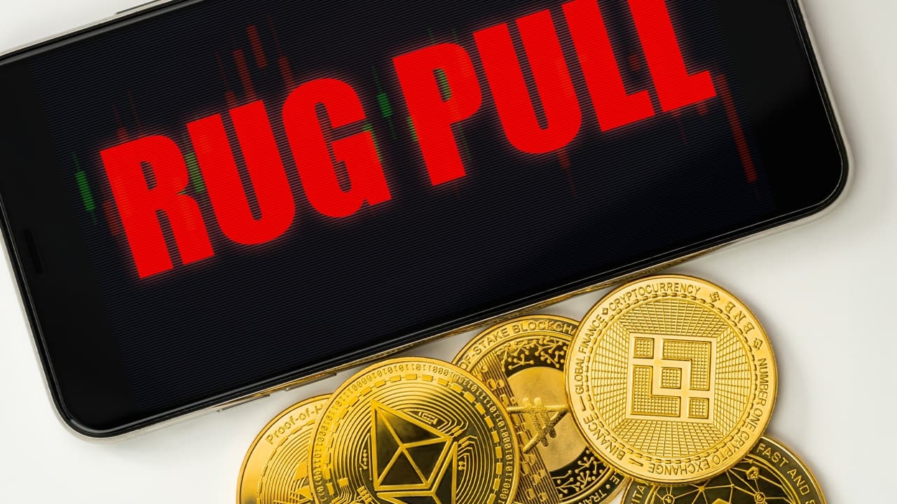 Surgieron acusaciones de 'Rug Pull' después de que el equipo de Gemholic retirara $3.5M en ETH previamente bloqueado