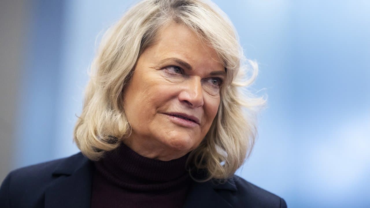 El senador de Wyoming propone un proyecto de ley para que el Banco Central de EE.UU. posea Bitcoin, según informes