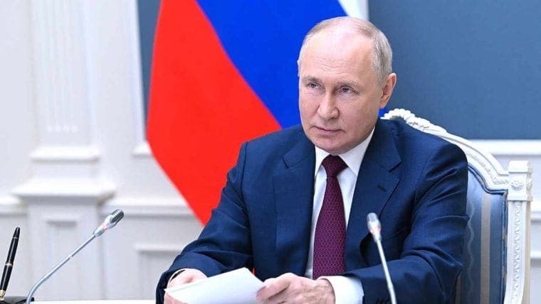 Путин о дедолларизации: 80% торговли между Россией и Китаем в рублях и юанях