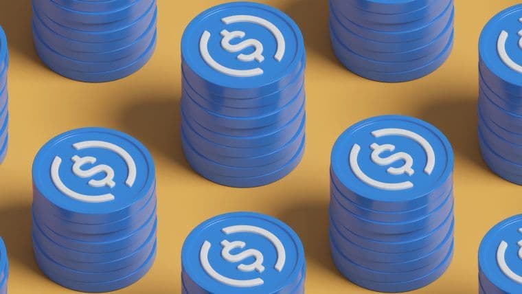 FINMA advierte que las stablecoins amenazan la reputación financiera suiza