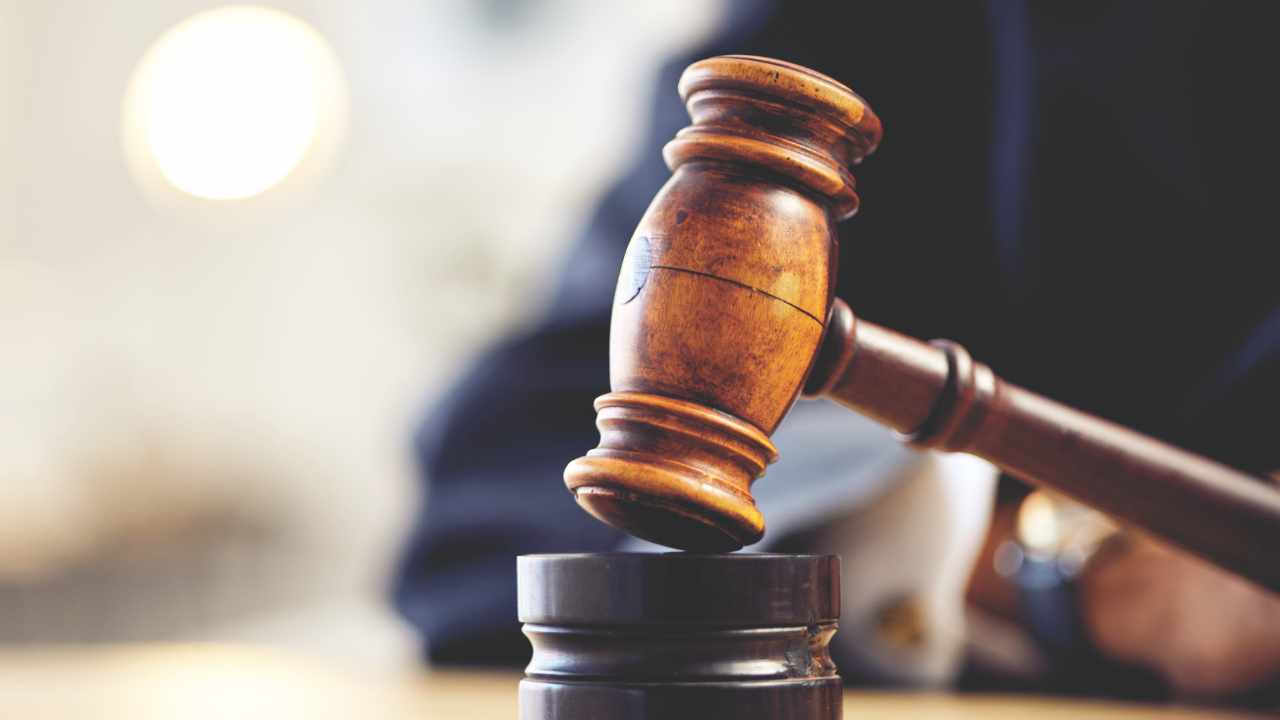 Ex CEO di banca condannato al carcere per frode crypto da 47 milioni di dollari che ha portato al fallimento della banca