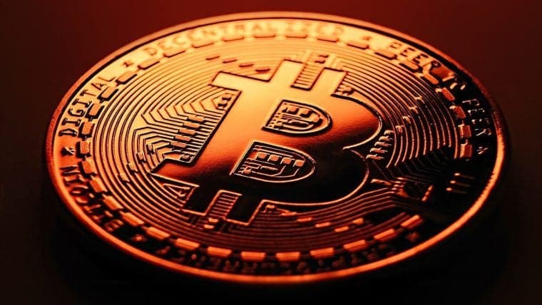 Análisis Técnico de Bitcoin: Niveles de Resistencia Clave Prueban el Impulso Alcista