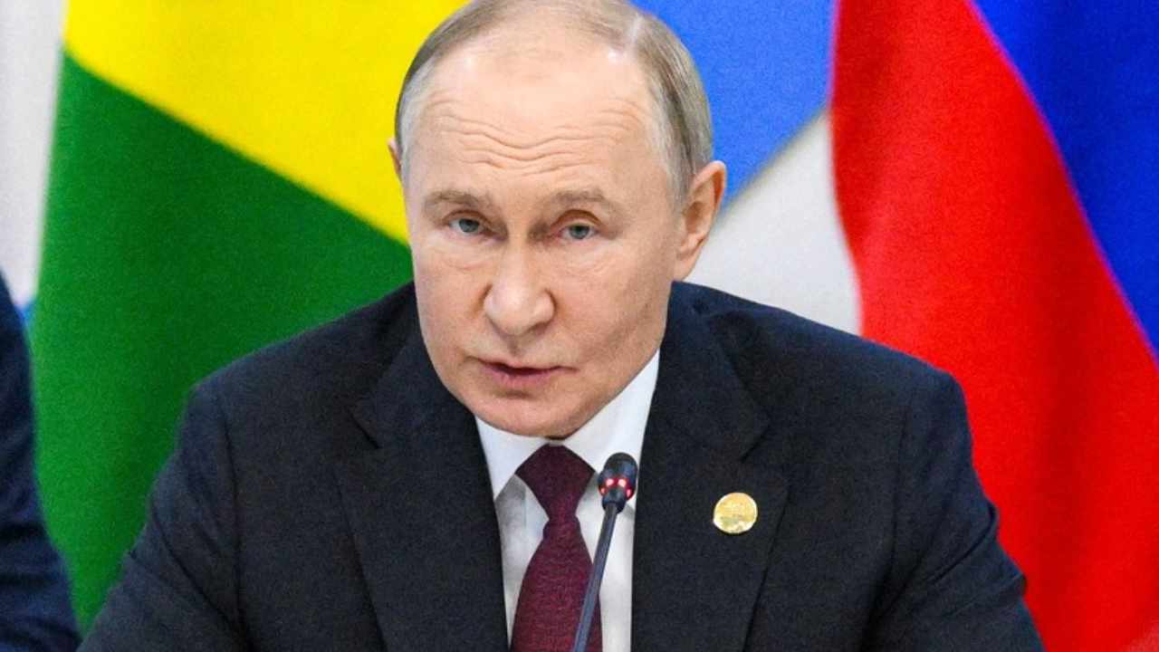 Putin Declara que 'Chegou a Hora' de os BRICS Construírem Sua Própria Plataforma Financeira