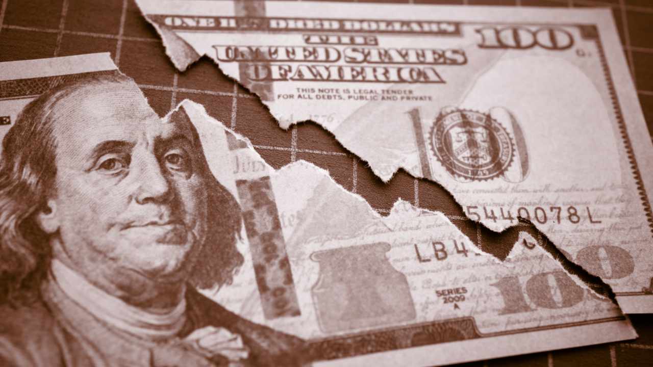 Peter Schiff, Bitcoin Süper Gücü Statüsünün Amerika'yı Zayıflatacağını İddia Ediyor