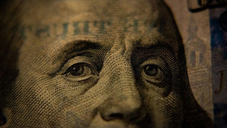 Les chasseurs de rendement propulsent le USDE d'Ethena à une capitalisation boursière de 4,12 milliards de dollars dans la frénésie du marché haussier