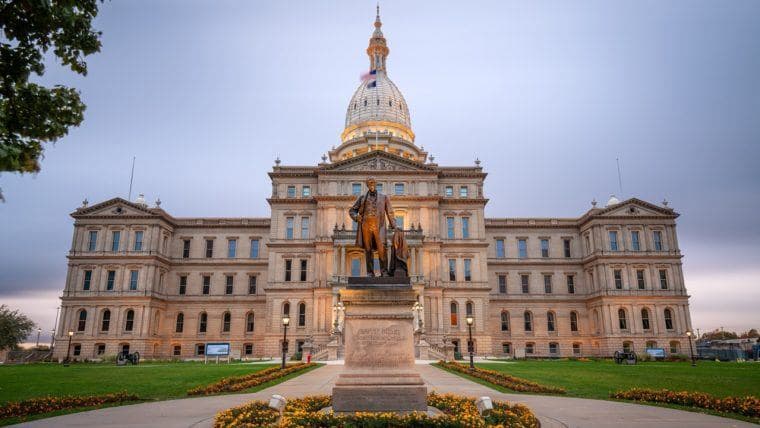 Le Fonds de Pension du Michigan Investit 10 Millions de Dollars dans les ETFs Ethereum de Grayscale