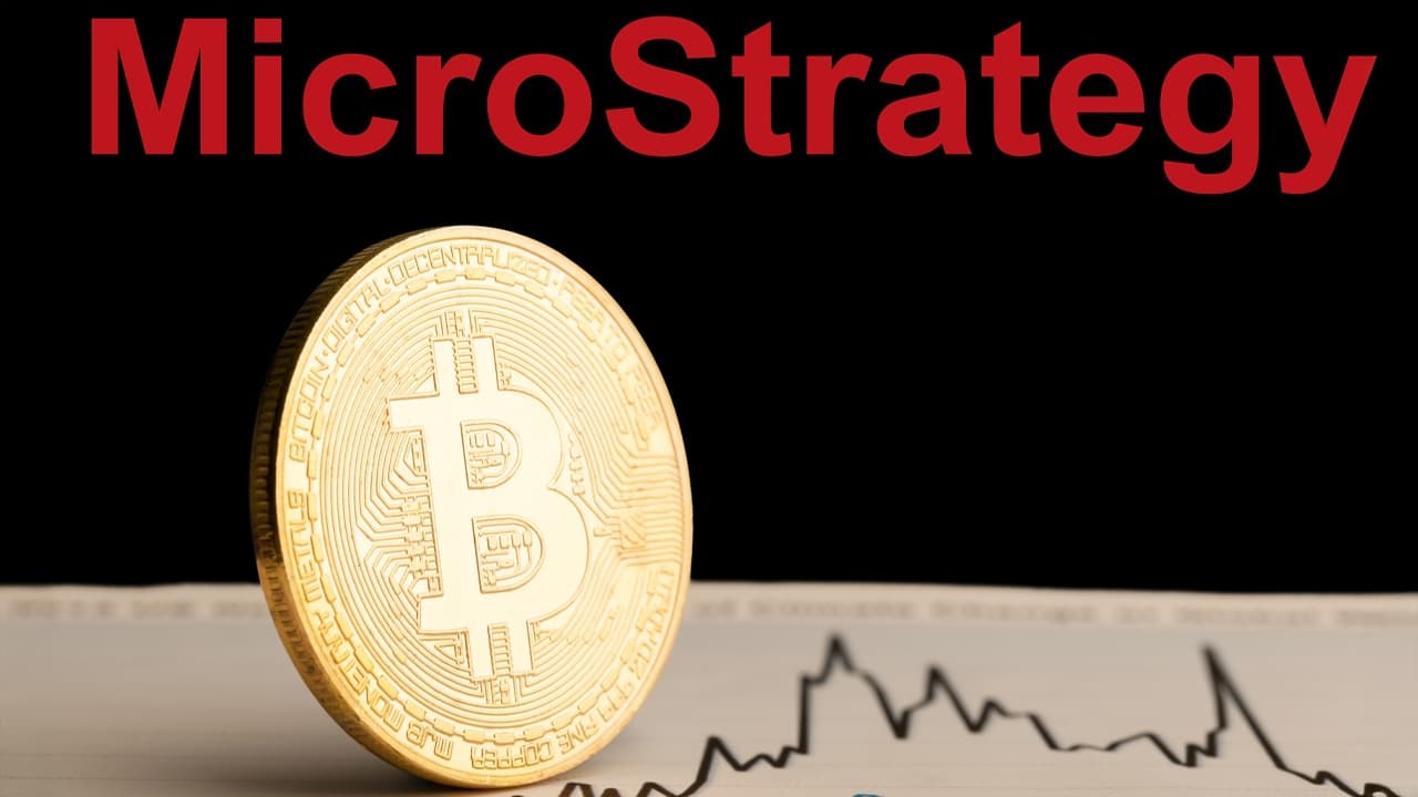Críticos Debatem Aposta de Alto Risco da Microstrategy no Bitcoin: Gênio ou Uma Bomba Relógio?
