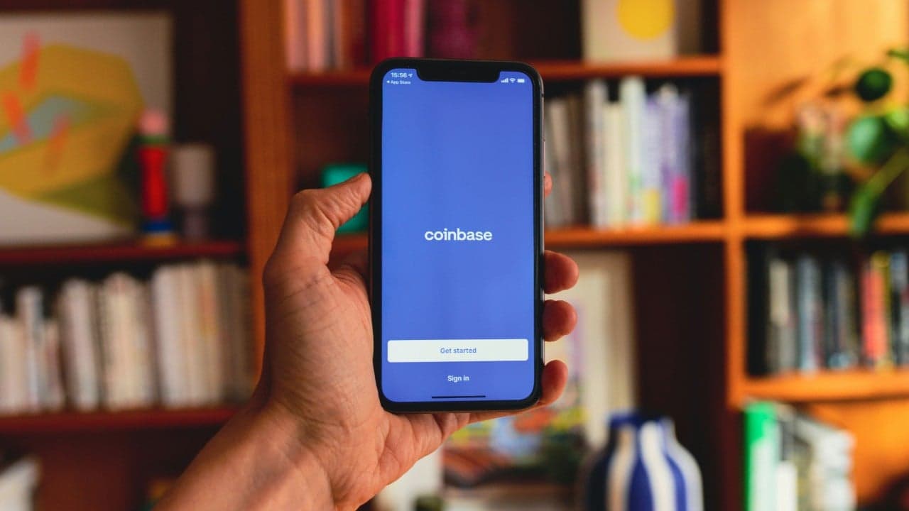 Coinbase integra Apple Pay para transacciones fluidas de Fiat a Cripto