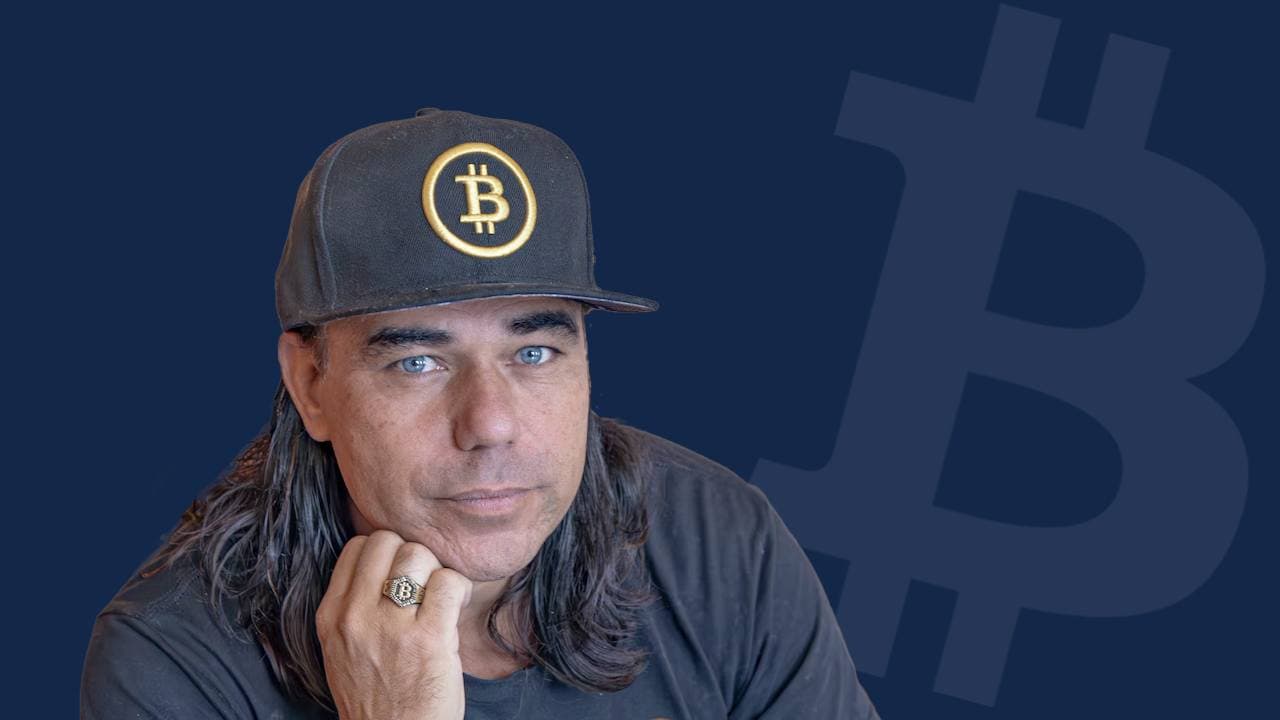 Este hombre vendió su casa por Bitcoin en 2017—ahora puede comprar 25 casas