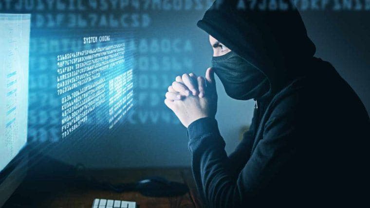 Ripple warnt vor Betrug, da XRP zur drittgrößten Kryptowährung aufsteigt.