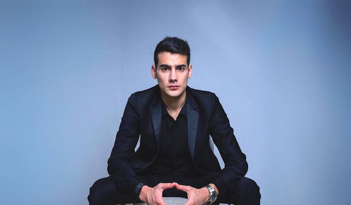 Mario Nawfal 宣布在𝕏意外推出Memecoin后进行$MARIO代币空投