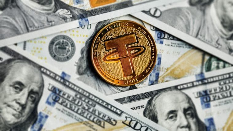 VCのチャマス・パリハピティヤ、2025年にステーブルコインの採用がVisaとMastercardの二大支配に挑戦すると予測