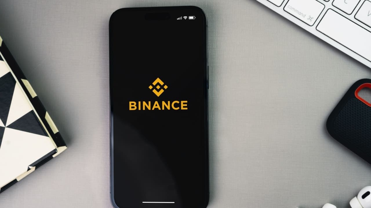 Binance atinge marco no Brasil, tornando-se a primeira exchange com capacidade de corretagem de títulos