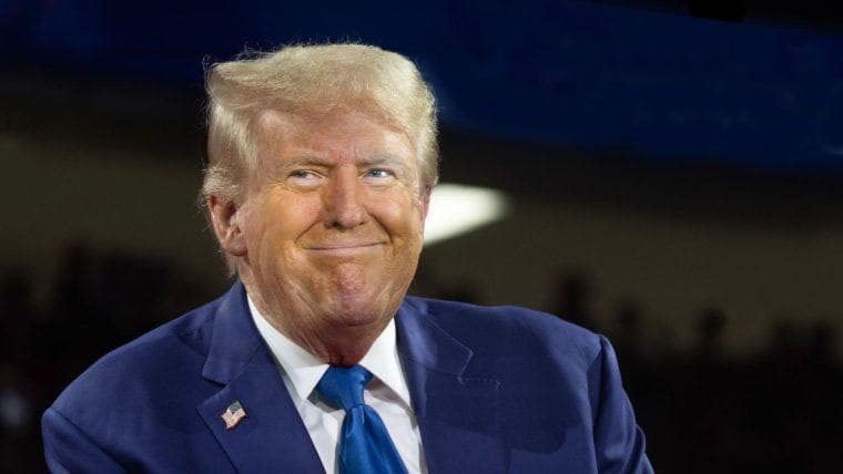 トランプ政権が貿易戦争の手段として関税を導入：コロンビアが最初の一撃を放つ