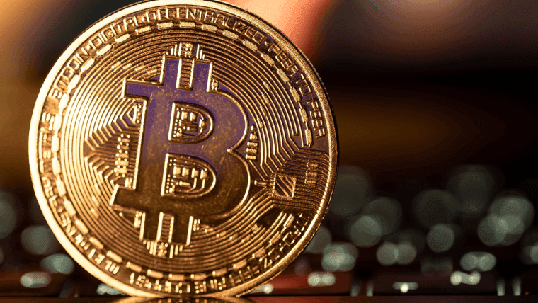 Gli esperti ottimisti sulla crescita della finanza decentralizzata di BTC, prevedono un aumento a tre cifre nel 2025