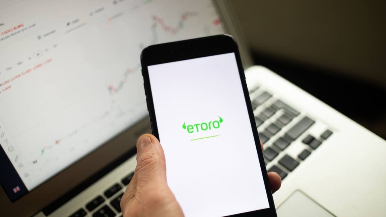 Etoro a obtenu une licence MiCA pour offrir des services cryptographiques dans l'ensemble de l'UE