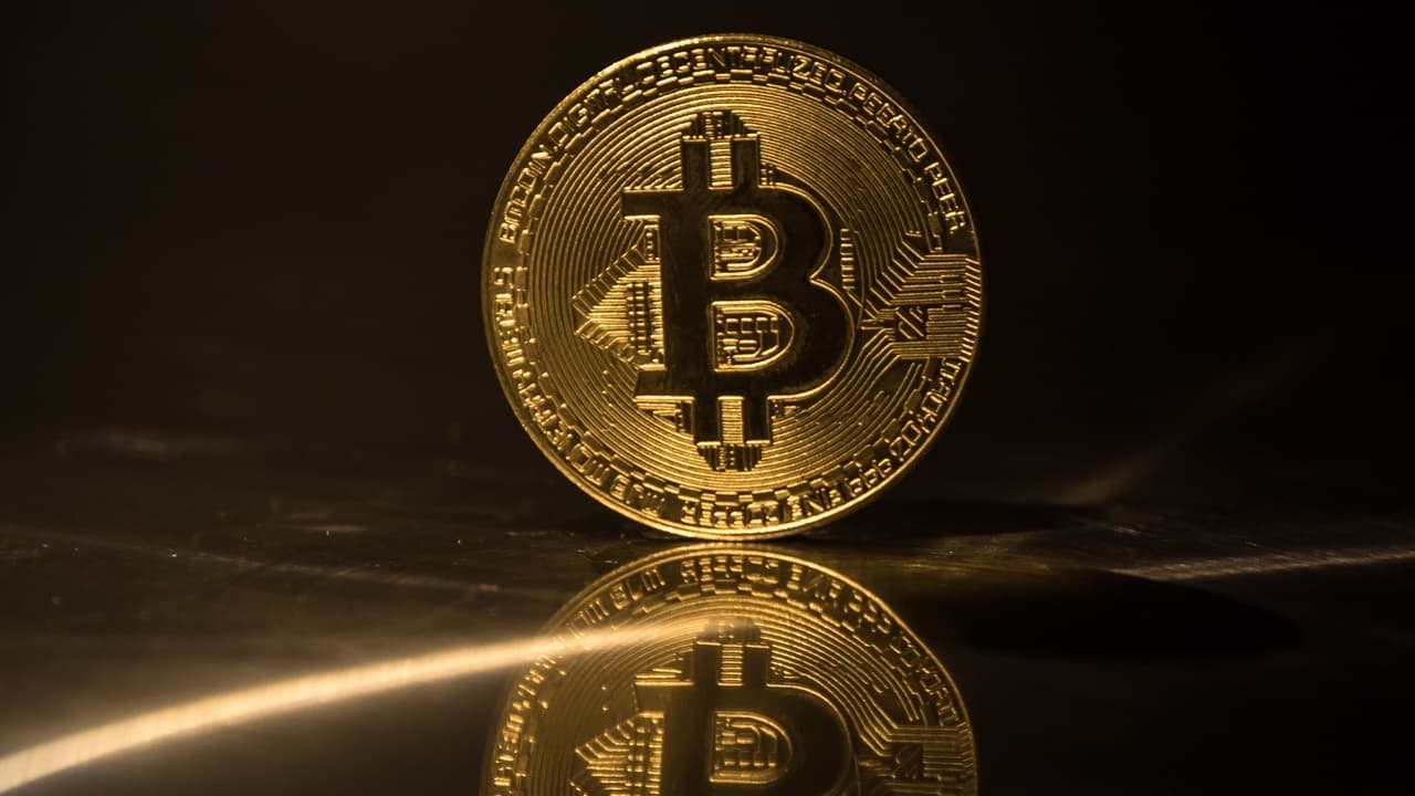 비트코인의 메인풀 기록적인 최저치로 비어—온체인 활동이 줄어들고 있는가?