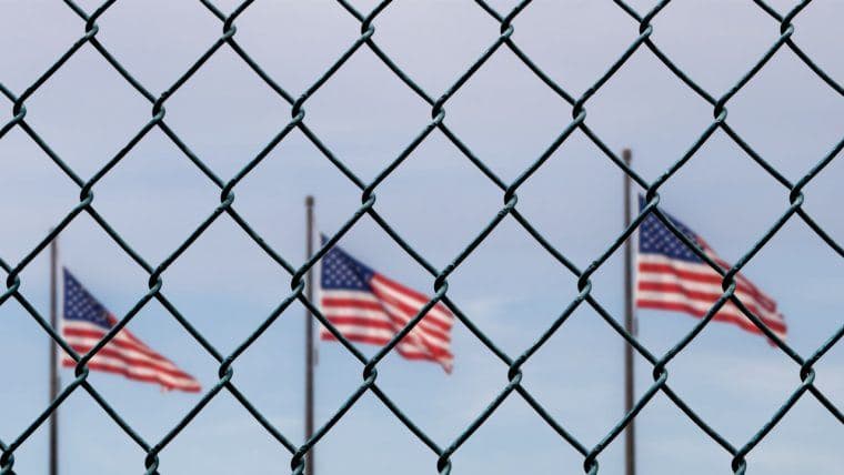 كندي رجل أعمال يُحكم عليه بالسجن 41 شهراً في الولايات المتحدة لإخفائه 450 بيتكوين