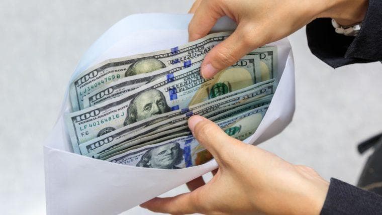 Cardano创始人警告第三方通过进入Milei总统谋利