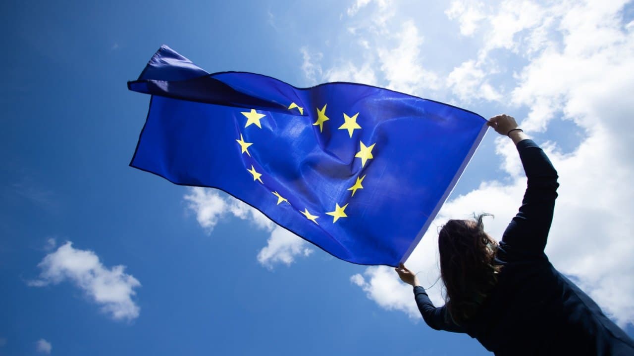 Okx Vai Com Tudo na Europa Após Garantir Licença MiCA para 28 Países