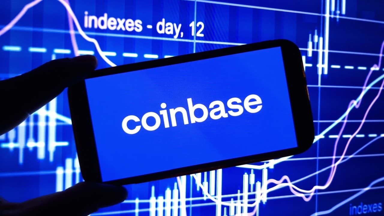 Coinbase contratará 1.000 nos EUA—CEO exalta o Congresso mais pró-cripto