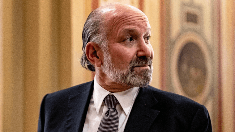 Lutnick laisse entendre des politiques de réserve crypto divergentes pour le Bitcoin et d'autres actifs numériques