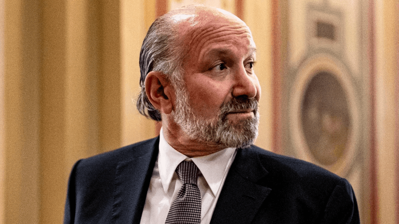 Lutnick Hints at Diverging Crypto Reserve Policies for Bitcoin and Other Digital Assets