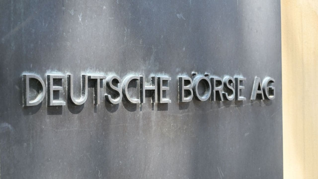 Deutsche Börse lanza custodia de criptomonedas con Clearstream para inversores institucionales