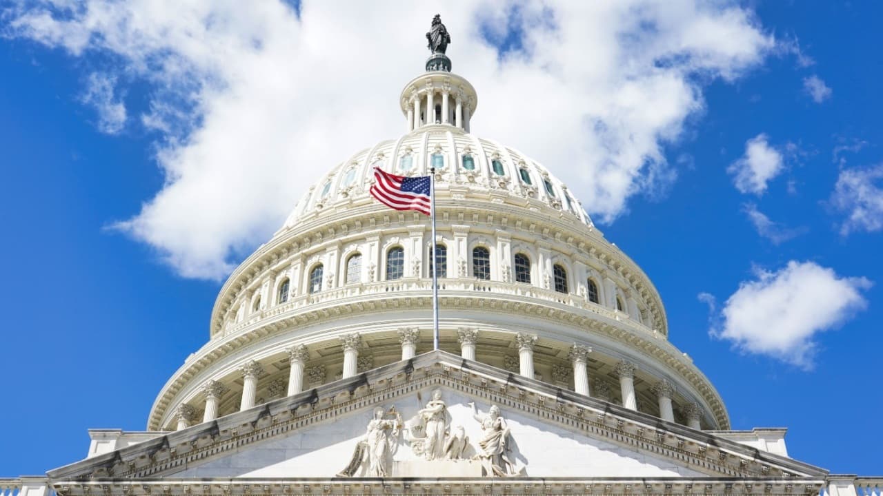 Crypto Rule Repeal Hits Trump's Desk—Massive Regulatory Rollback Imminent