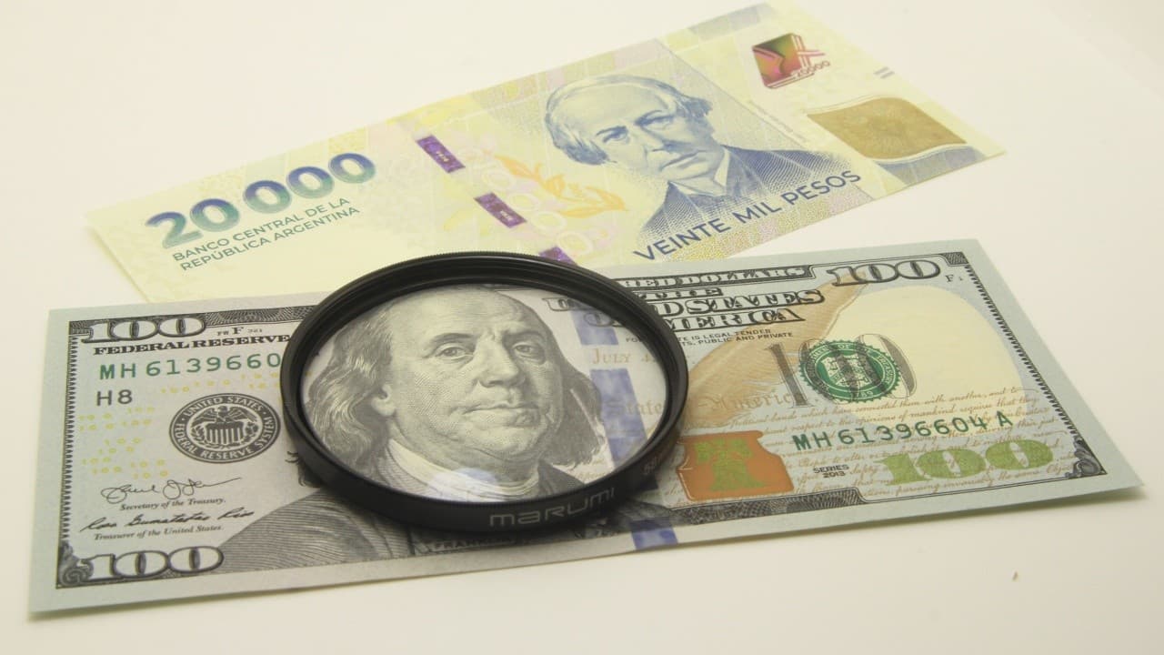 Argentine Stablecoin Markets Soar After Announcement Ending Currency Controls