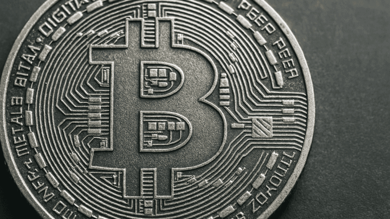 La difficulté d'extraction augmente de 6,81 % alors que le taux de hachage du Bitcoin atteint un niveau record