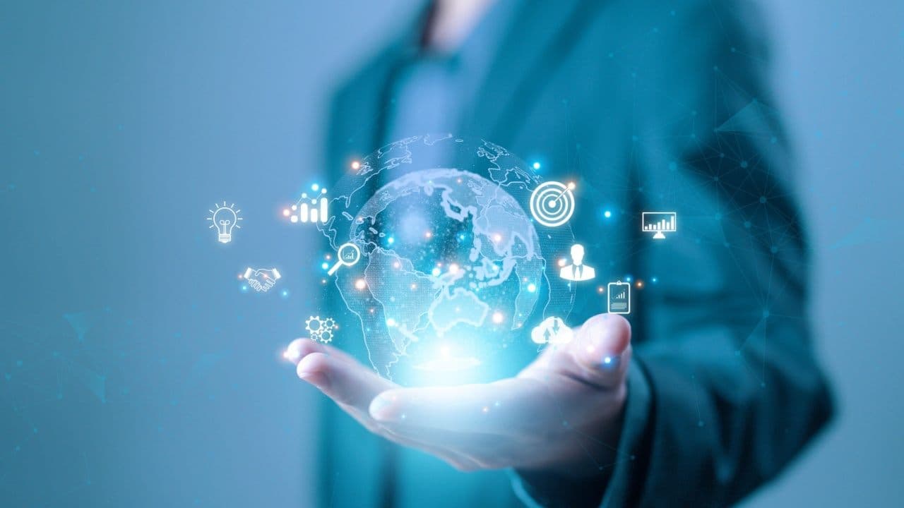 Former Binance Chief Offers Governments Free Crypto Advice on Regulation and Adoption