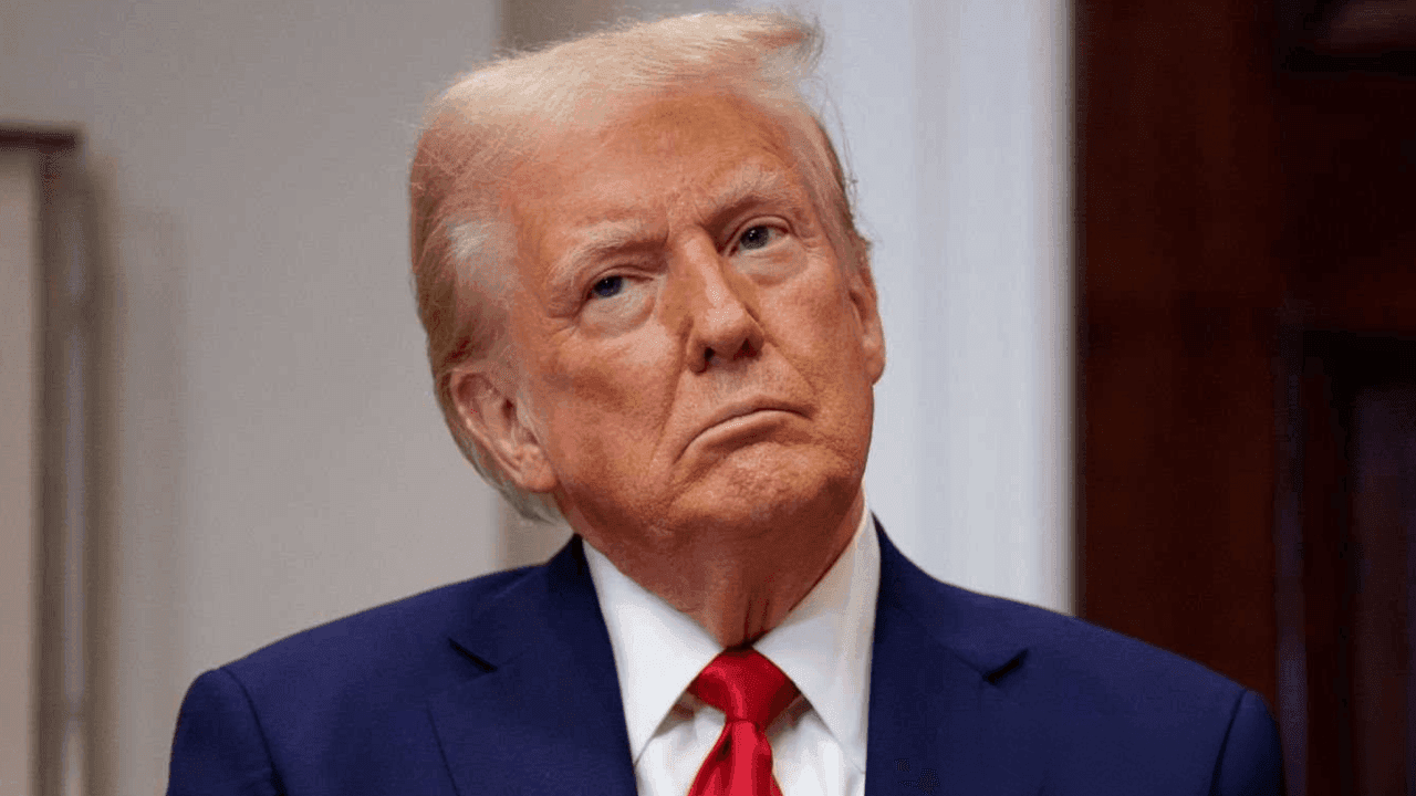 Trump’s Tariffs Target Global ‘Cheating’ as BTC Dips and Stocks Slide After Hours