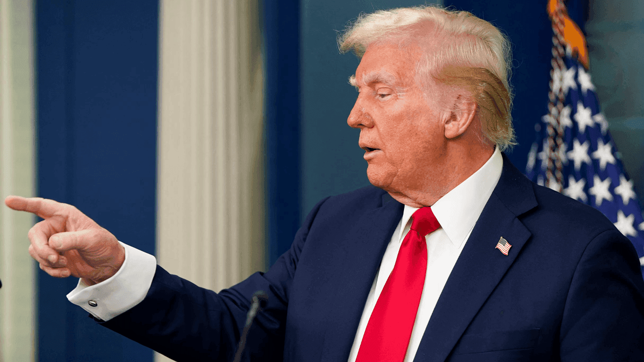 ‘A Rescisão de Powell Não Pode Chegar Rápido o Suficiente’: Trump Aumenta a Pressão sobre o Presidente do Fed