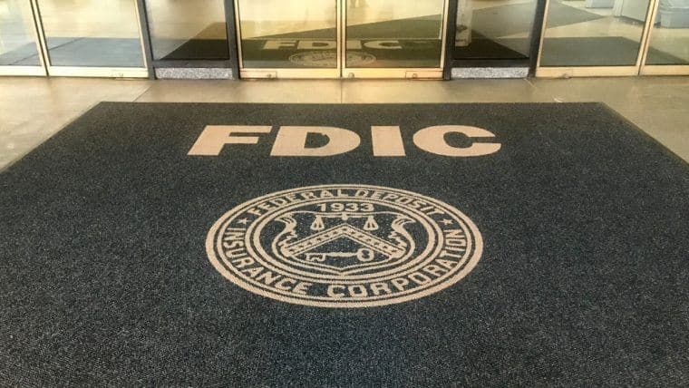 FDIC Libera Caminho das Criptomoedas com Nova Mudança de Política de Blockchain