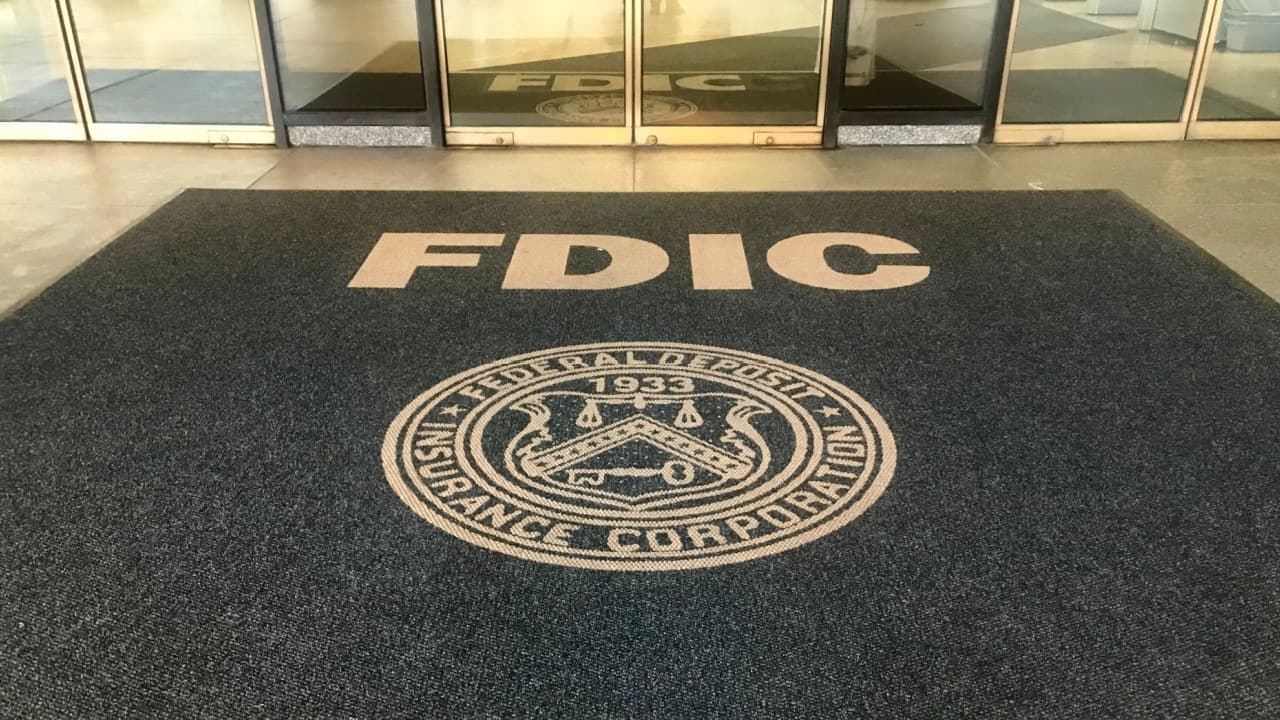 FDIC Clears Crypto Runway With New Blockchain Policy Shift