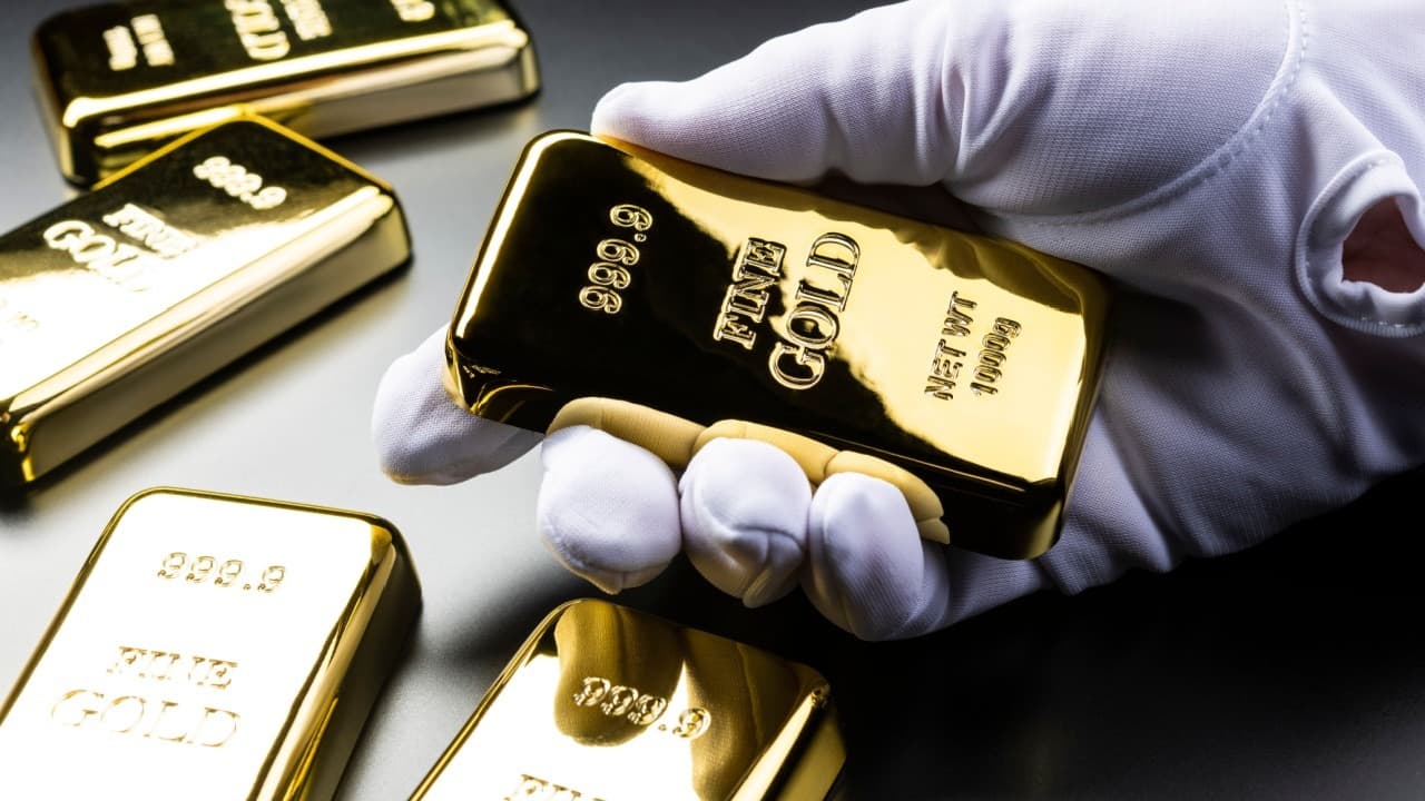 Guld stiger i efterpåskrusning, spränger över $3,400-gränsen