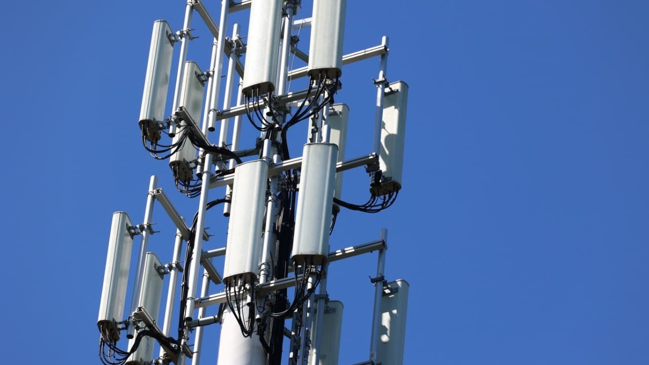 Solana-Based Helium Strikes Deal to Serve AT&T Customers in the US