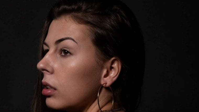 Leader del NDP canadese e star di Onlyfans girano video di campagna